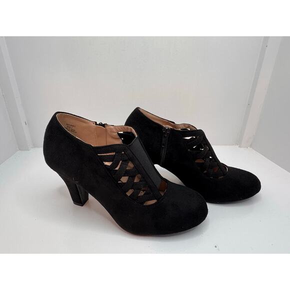 Journee Collection Piper Black Oxford Style Heels SZ 7 Classic Block Heel Shoes - Picture 3 of 11